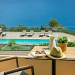 Martini Waterfront פיסקרדו